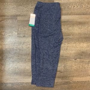 Mondetta French Terry Capri Crop Sweats